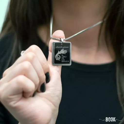 El Libro de los Abrazos - Image 2